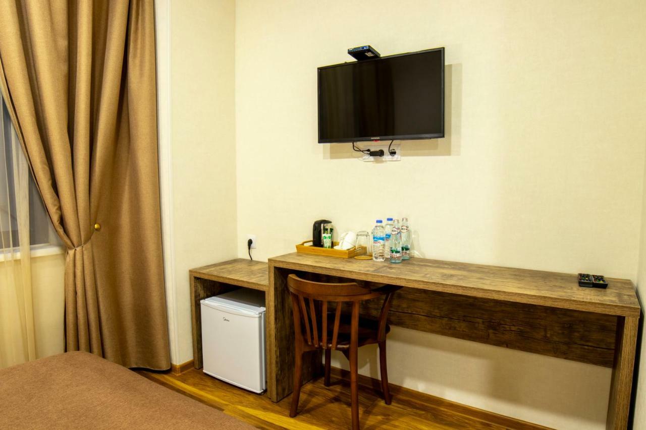 Irmisa Hotel Tbilisi Bagian luar foto