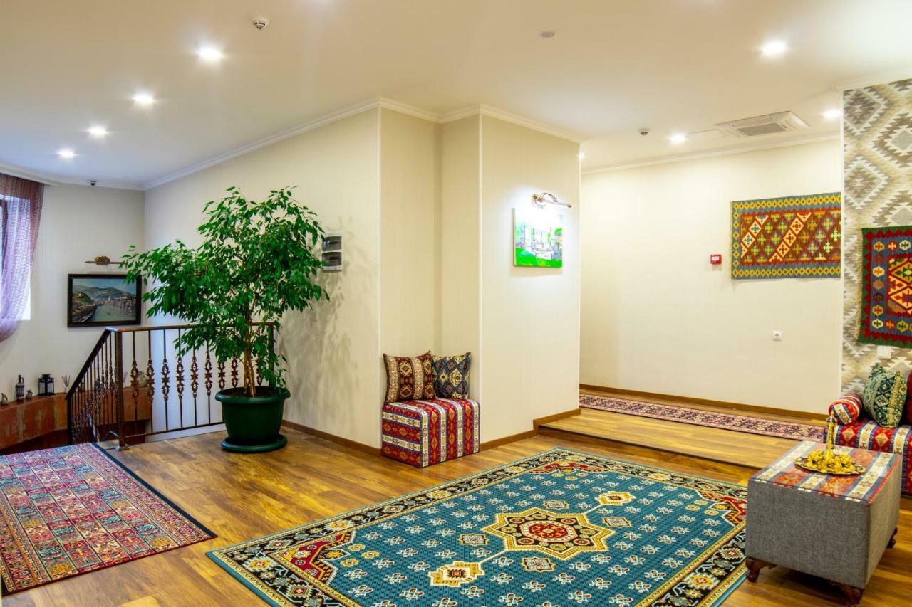 Irmisa Hotel Tbilisi Bagian luar foto